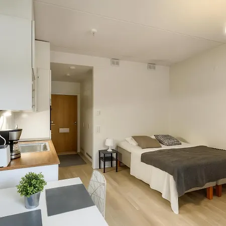 Kotimaailma - Valoisa Yksioe - Laehellae Junaa & Lentoasemaa Διαμέρισμα *